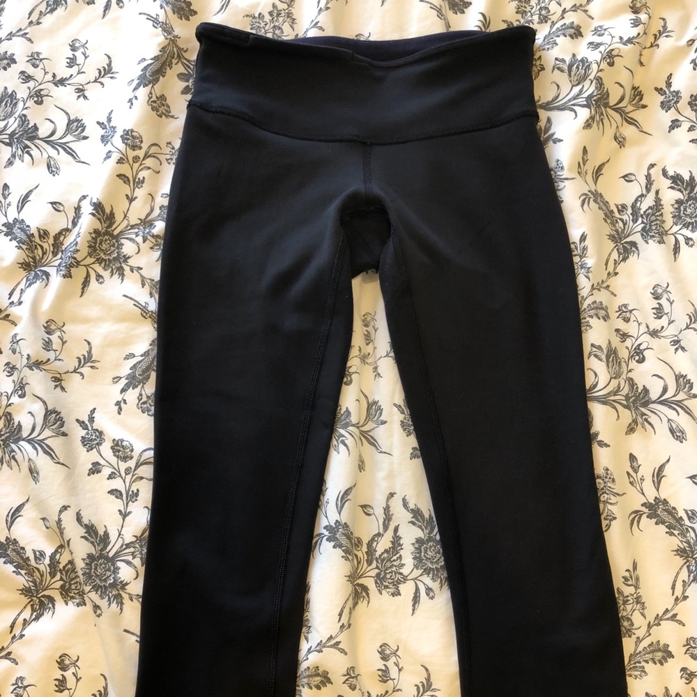 Lululemon Wunder Under Reversible Crop Leggings